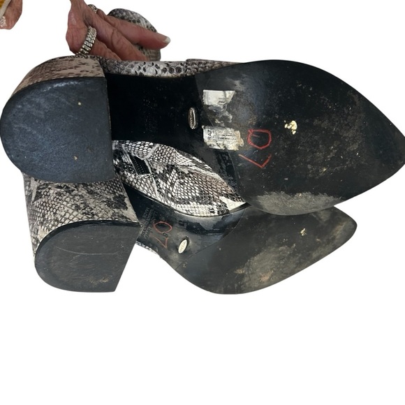 Tony Bianco Snakeskin Booties Womens Sz 8 - Picture 12 of 13